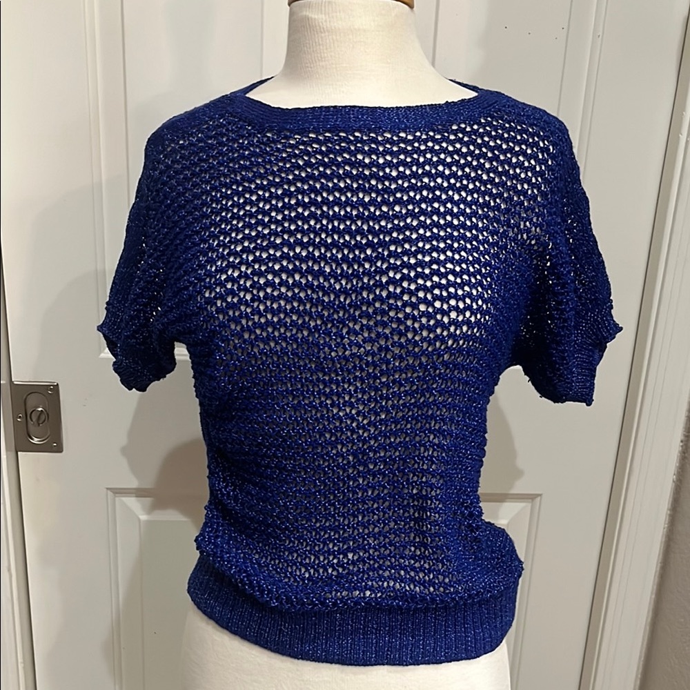 Navy Blue Crew Neck Sweater with Short Sleeves and Open Knit Pattern